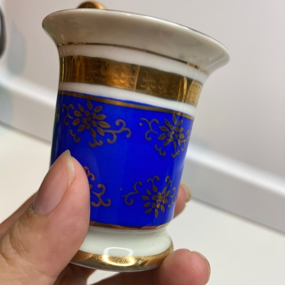 Porcelain Cobalt Blue/Gold Handpainted Portrait Mug marked 55/879 - Picture 3 of 9